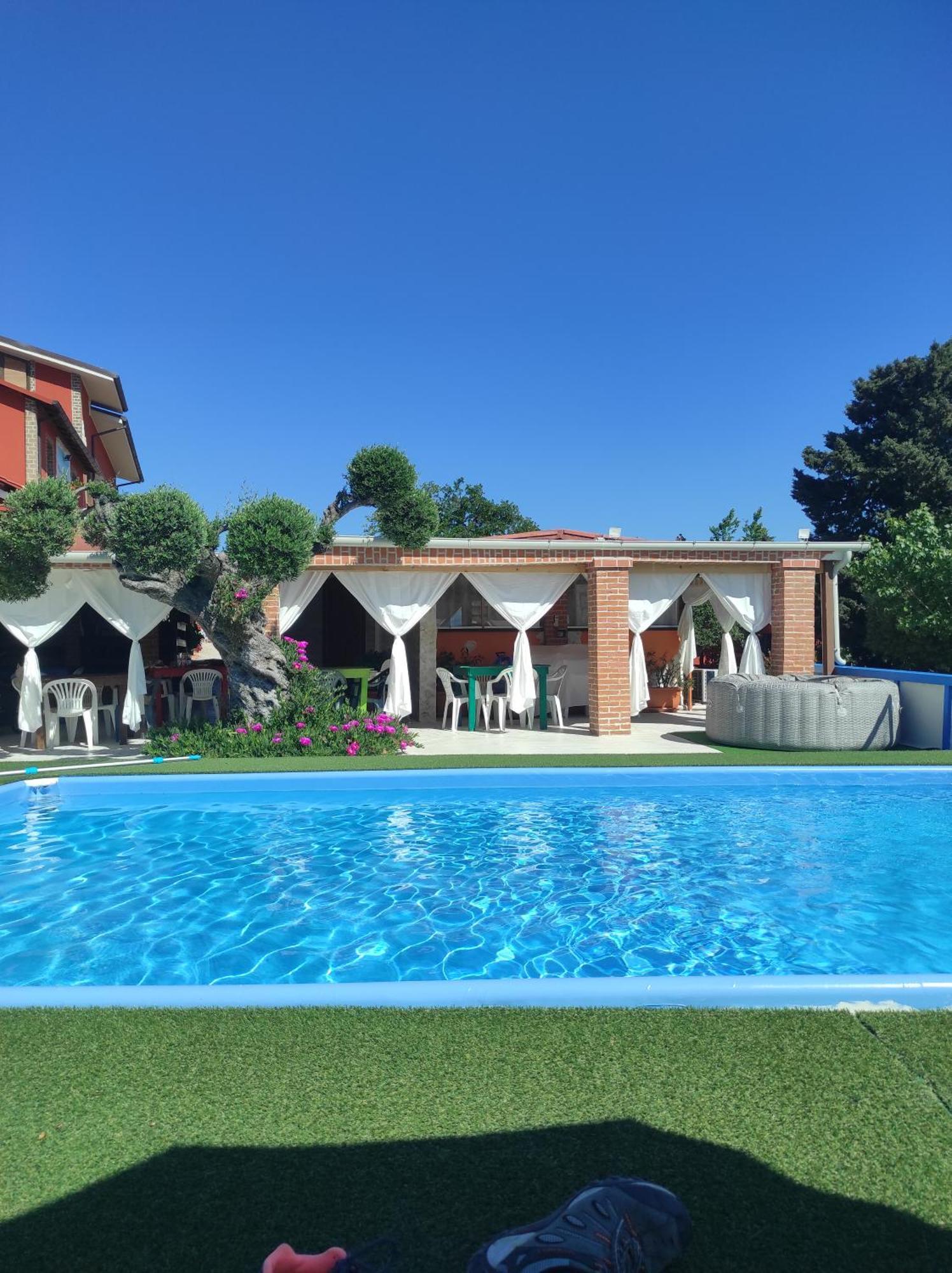 B&B Gli Amici Del Tubarello Roseto Degli Abruzzi Buitenkant foto